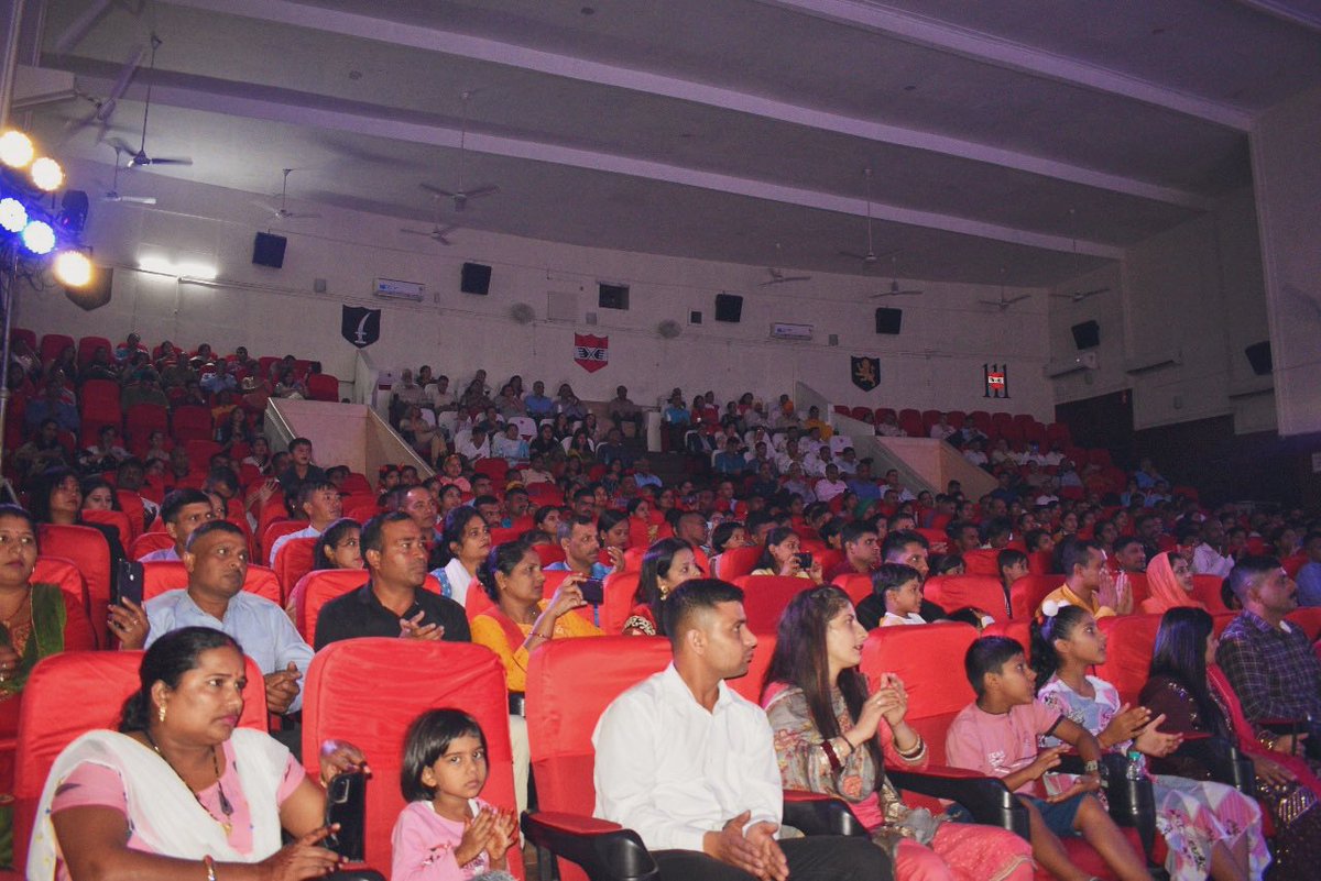 Commemorating 75 years of India’s independence, #TrishaktiCorps organised musical evening by eminent singer Ameya Dabli at #Sukna. Under the theme of “Ekam Satt”, the musical evening woven around the theme ‘life of a soldier’ enthralled the audience.

<a href="/adgpi/">ADG PI - INDIAN ARMY</a> 
<a href="/easterncomd/">EasternCommand_IA</a>