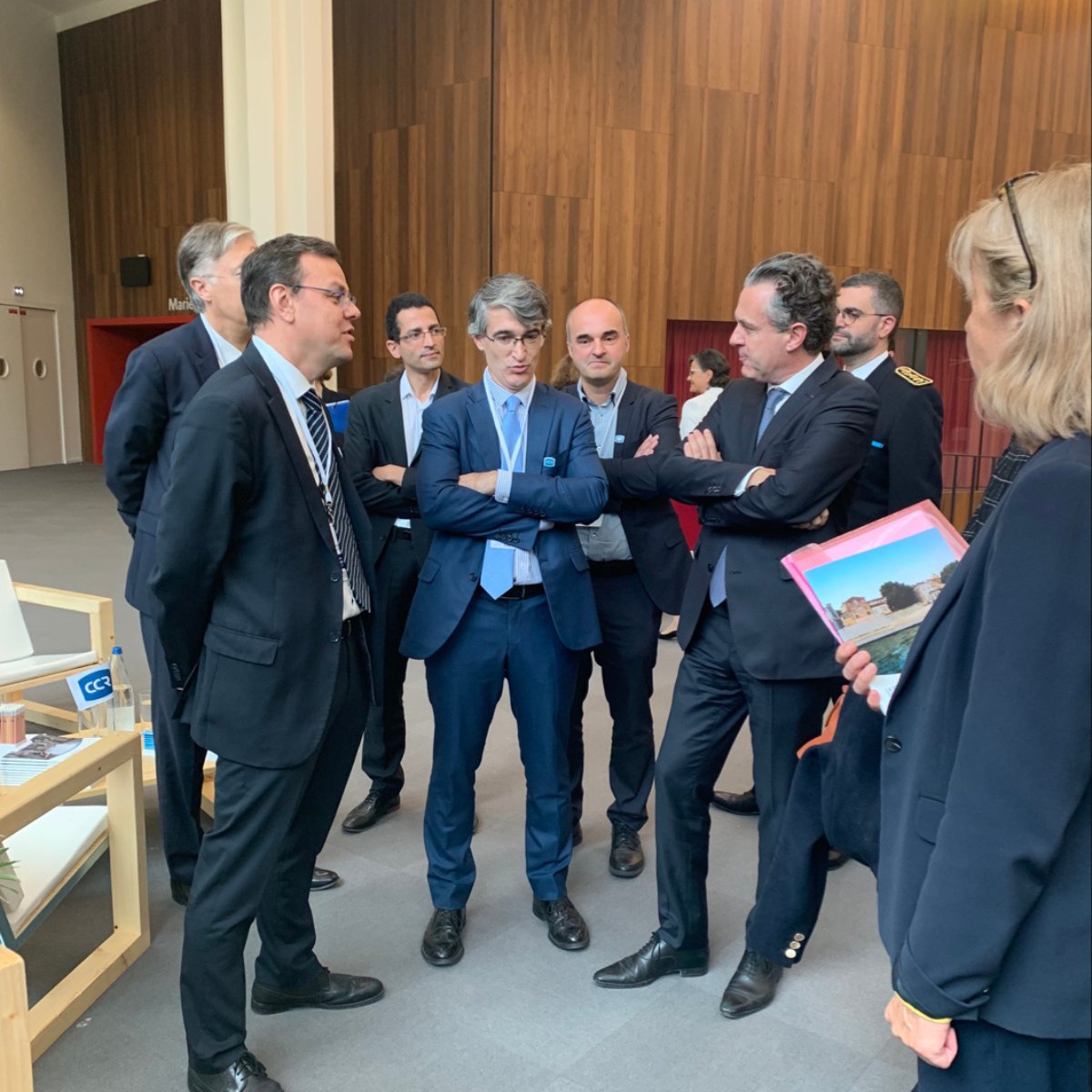 CCReassurance's tweet photo. | #ANRN22 | 📢 CCR est honorée d’avoir reçu la visite de @ChristopheBechu (Ministre de la Transition écologique et de la Cohésion des territoires), hier sur son stand aux Assises nationales des risques naturels (#ANRN), dont elle est le partenaire officiel. https://t.co/CTq03vm3ZY