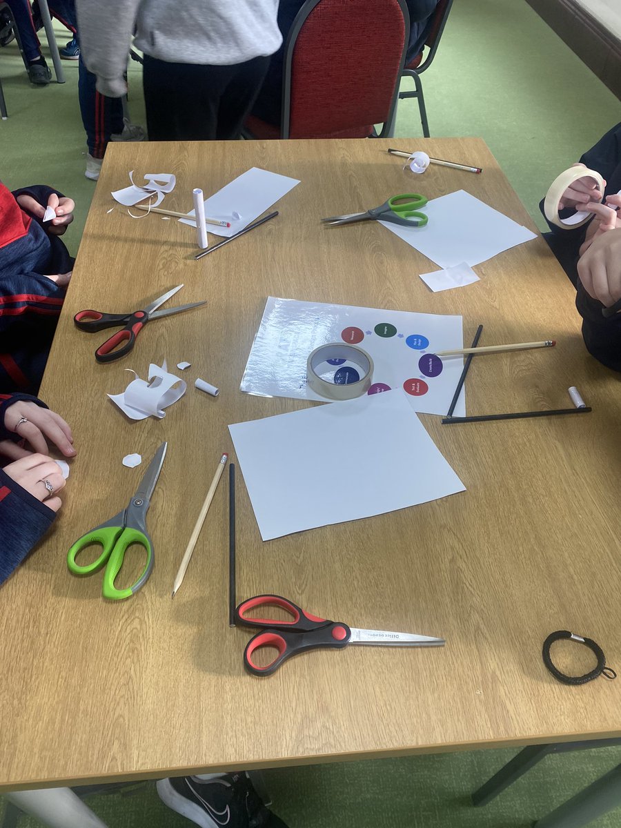 ListonMaeve's tweet photo. Lots of #STEM workshops again this week as every week @MICLimerick with schools for our @MICSTEMCrAFT initiative. Funded by @hea_irl @Irishaporg @esbscienceblast @SFICuriousMinds @scienceirel @EleanorWalsh2 @LimkLearnFest https://t.co/woXINzGac2