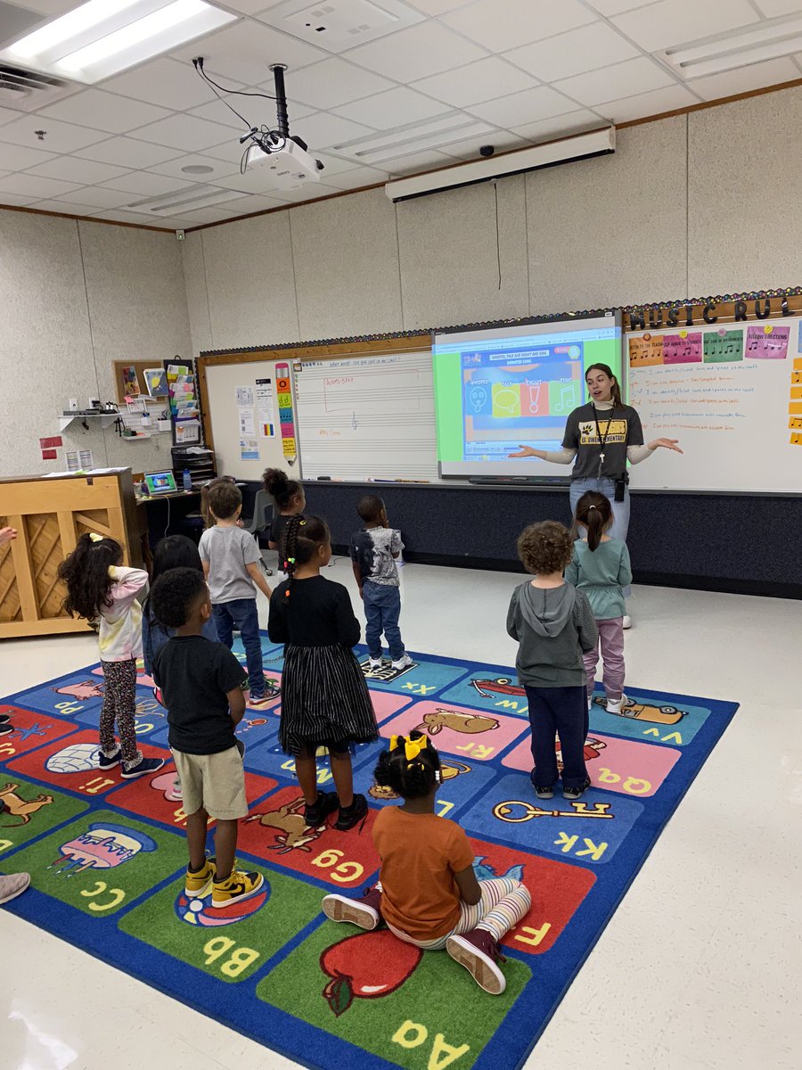 MistyLowe610's tweet photo. Music is so much fun! PreK is learning piano and forte, soft and loud. #observemebbowen @MrsStoneMusic https://t.co/r4TApAsliP