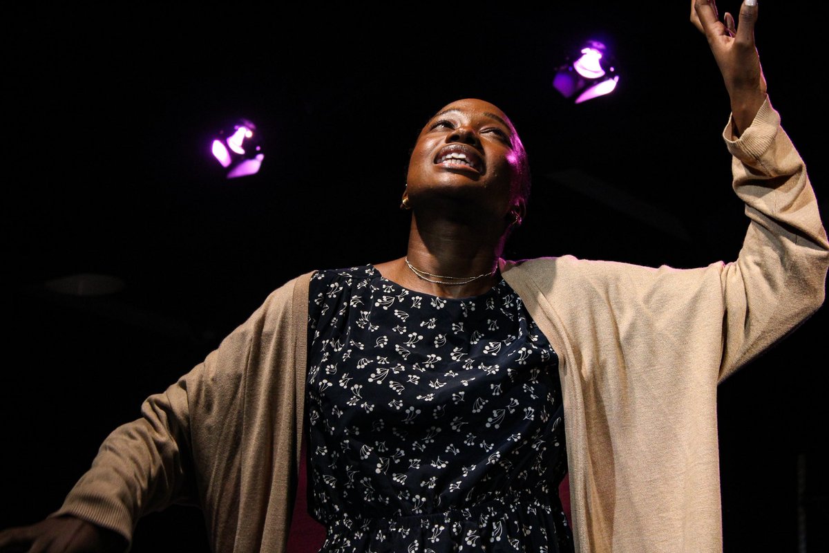 NewStepTC's tweet image. Some stunning production shots from DOGS. We’re on tonight and tomorrow, catch us while you can 📸 @TomesRyan  everymanplayhouse.com/whats-on/dogs