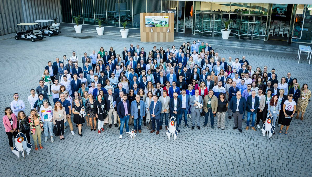 redinnpulso's tweet photo. 📸 Foto de familia de #InnpulsoEmprende22 https://t.co/bcUNWdDwVQ