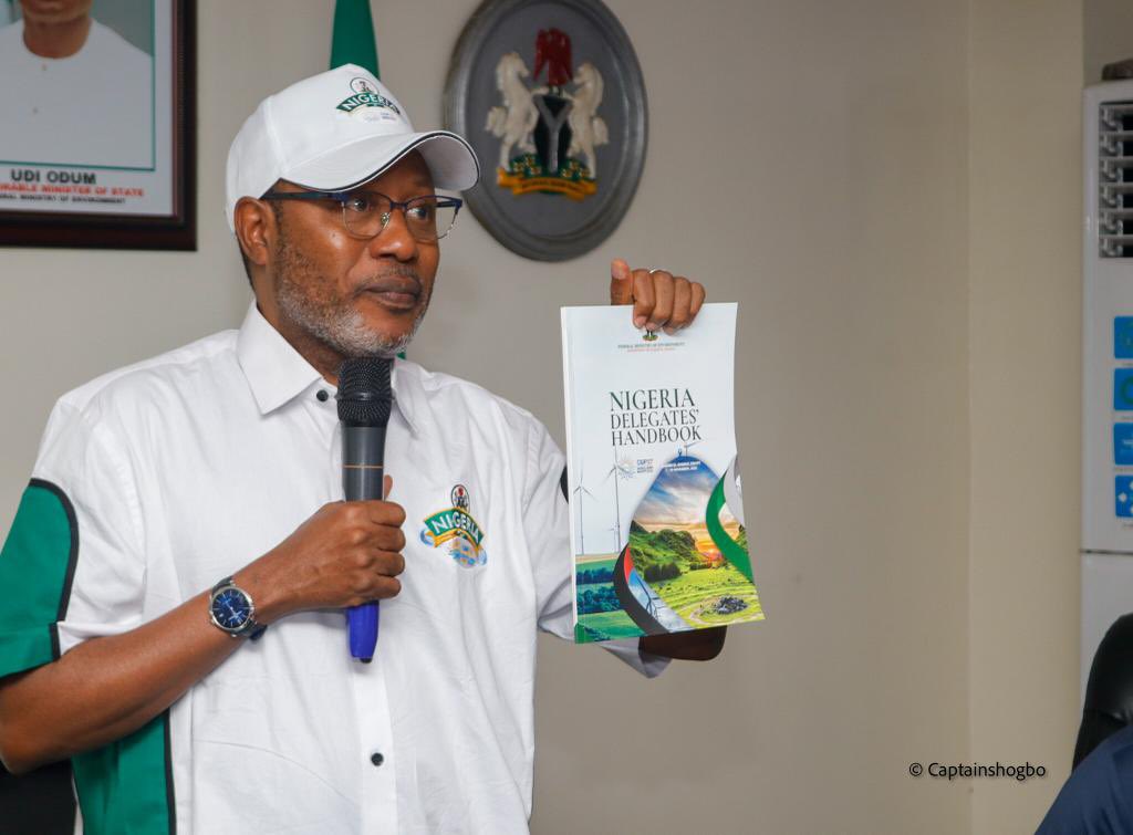 MohdHAbdullahi's tweet photo. Today @FMEnvng , I held a media briefing where I outlined 🇳🇬 preparations for @COP27P and launched both the Logo and handbook for the cop. I also outlined our plans for side meetings and high level engagements of HE @MBuhari with other world leaders 
#Cop27 https://t.co/IefnoE5WuO