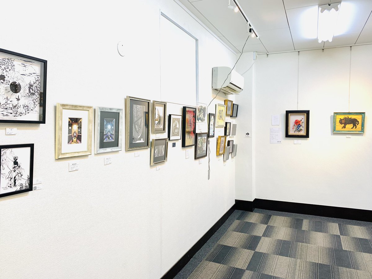 Atelier_cypris's tweet photo. 設営完了！
＿
#濃黒切り絵展
10月15-30日
＿
明日
15日18:30〜オープンパーティ🥂
＿
今年も来ました
濃黒の季節 #切り絵 の秋！
今年も全国から多数の作家作品がキプリスに集結◎

切り絵好きの皆さま、この機会をお見逃しなく！

◇特設webページ開通予定

盛り上げよう、切り絵文化🌱

#拡散希望 https://t.co/uDchLozxJI
