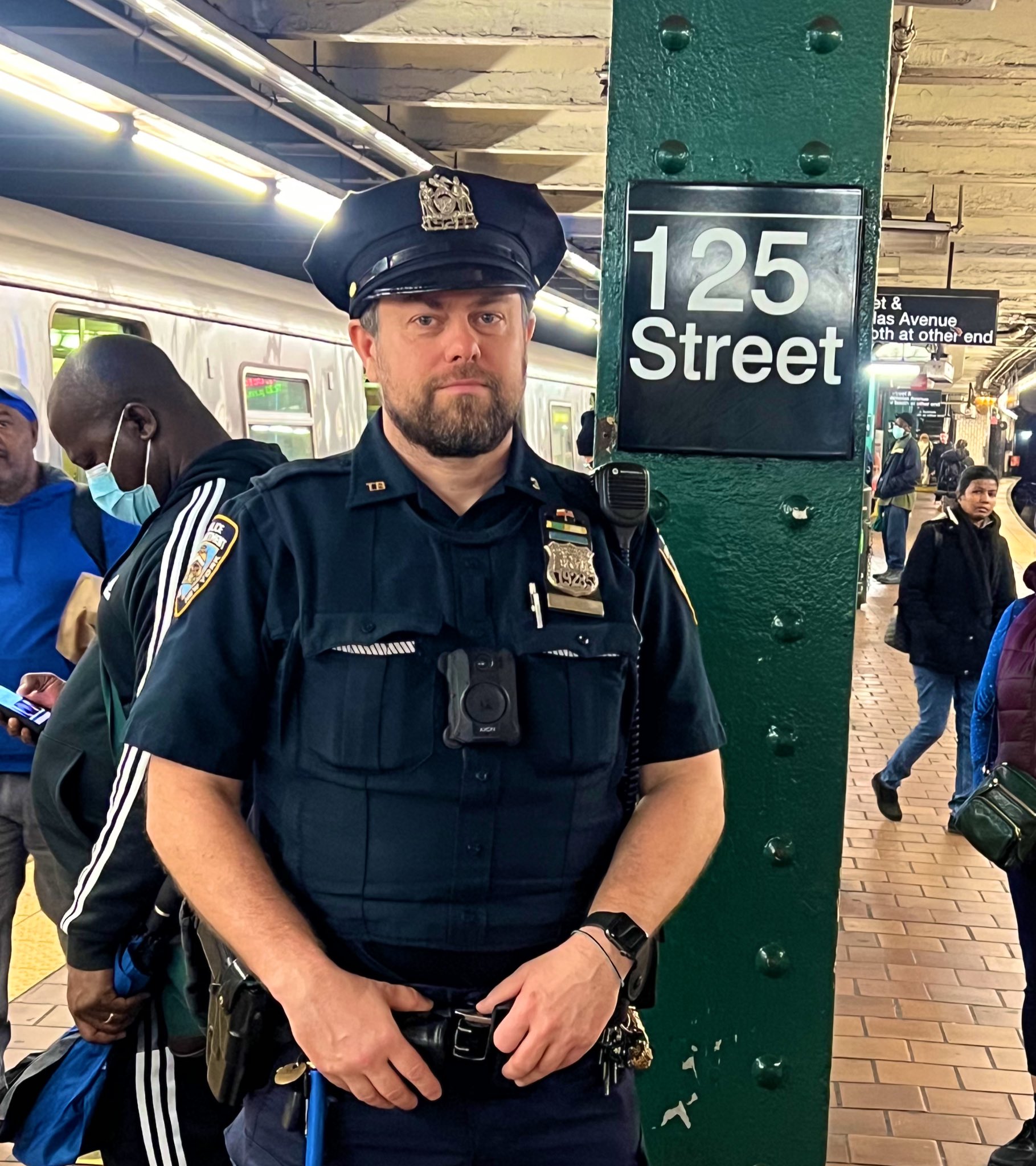 NYPD Transit on Twitter "Posted on a Harlem subway platform, the cries