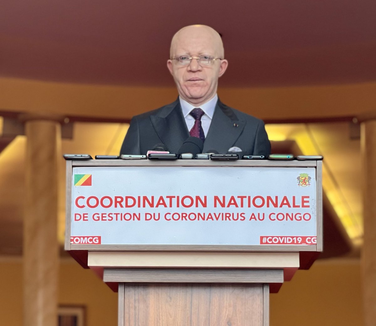 #COVID19_CG : la Coordination nationale a dissout tous les organes de gestion de la pandémie, du fait de l'amélioration de la situation sanitaire. Levée de l'état d'urgence et du port du masque. Plus de tests obligatoires à l'entrée et sortie du pays.  #ComCG