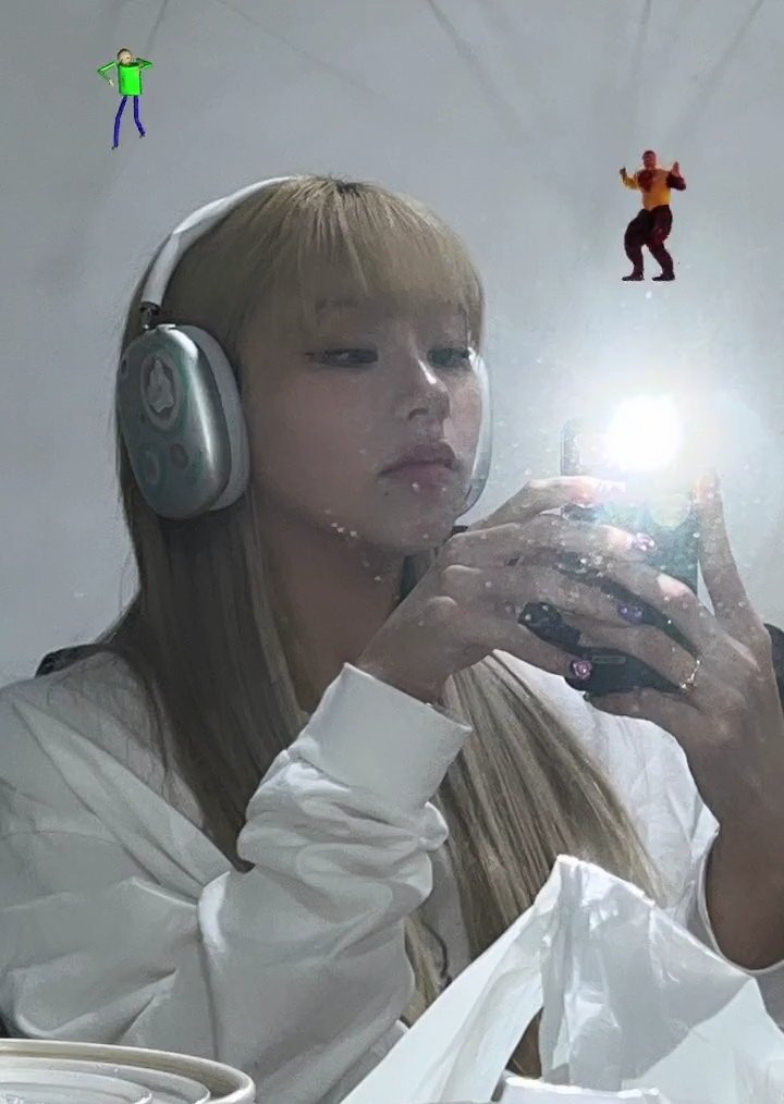 chaeyoung pics tweet media