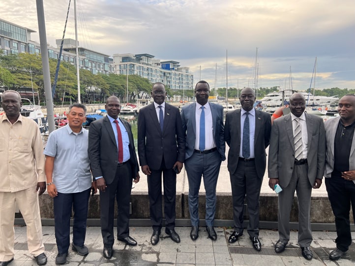 bsmartsystem's tweet photo. The National Revenue Authority (NRA) delegates of Republic of South Sudan visit in Johor ended with a visitation at the Iskandar Regional Development Authority (IRDA), Johor.
#IRDA #NRA #southsudan #BSMART #bsmartsystemsolutions https://t.co/DOs1TXJxl2