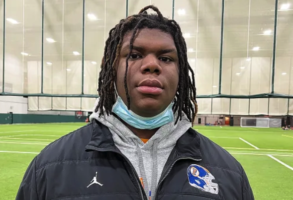 @Rivals_Clint Has Five Big Rankings Questions involving several State of Illinois names here bit.ly/3rTduRJ @McVayMiles @cjagusah @cterek77 @AntwonHayden