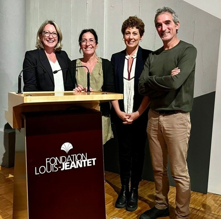 GCIR_Unige's tweet photo. Thanks to the organizers of #ID2022!
Zoe Johnson from @affivant @drzedjay, Professor Stéphanie Hugues @StephanieHugue3 and @ElisadeCastroA both from @UNIGEnews @GCIR_Unige and Walter Ferlin #LightChainBio @wferlin
We are looking forward to the next edition!
#biotech #academia https://t.co/syp1uxjEpb