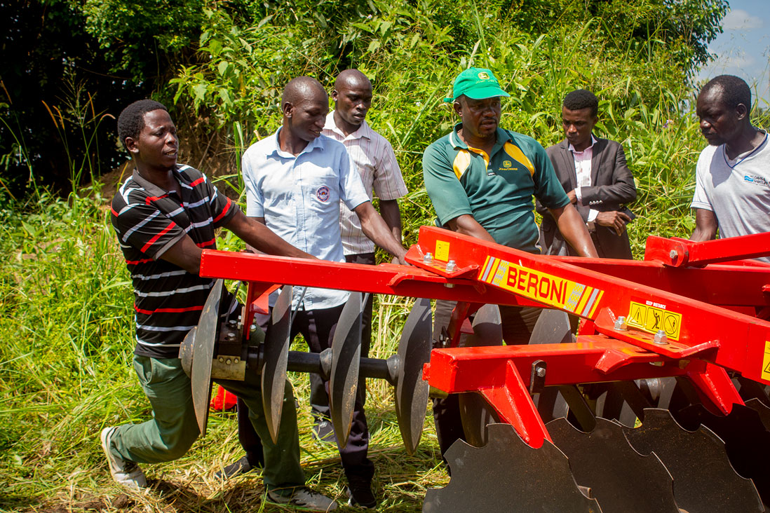 AfricaVart's tweet photo. Successfully Done: Training of Tractor Operators was successfully done by Mr. Lwanga Monday of #Mascor - Distributors of John Deere Tractors in Uganda. @JohnDeere @JohnDeereAME The #PAYGTractor Financing Project implemented by @HelloTractor in partnership with @Heifer_Uganda https://t.co/Hd2X6SBoMf