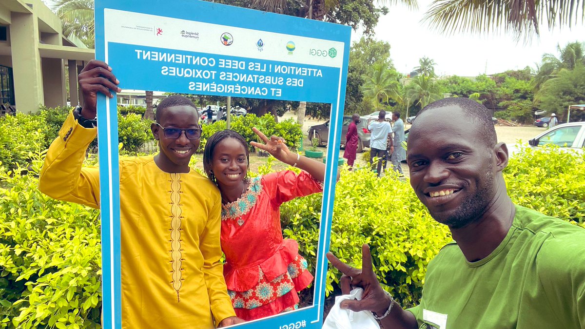 Naturefreind's tweet image. Nous devons nous engager pour la limitation des #déchets #électroniques mais aussi sensibiliser nos pairs afin de conscientiser la #jeunesse sur les dangers qu’ils portent ainsi que ses conséquences sur la #santé et sur l&apos;#environnement #GGGI2022 #DEEC #ONG #Senegal #JVE #Climat