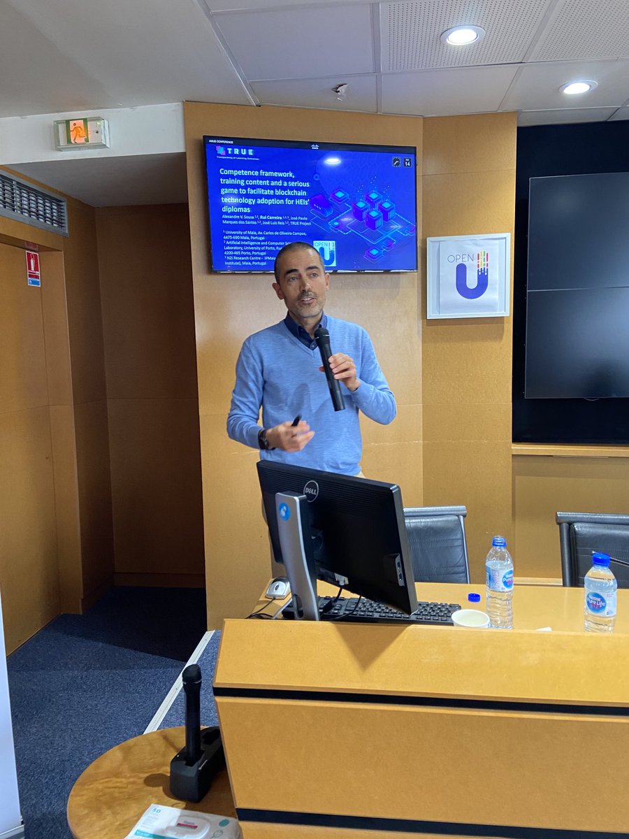 Salentina_in_NL's tweet photo. #OpenUproject conference continues with a session dedicated on “Creative learning experiences” @SorbonneParis1 chaired by Prof. Pierpaolo Limone @LimonePierpaolo @EADTU https://t.co/5JsyY8jKtn