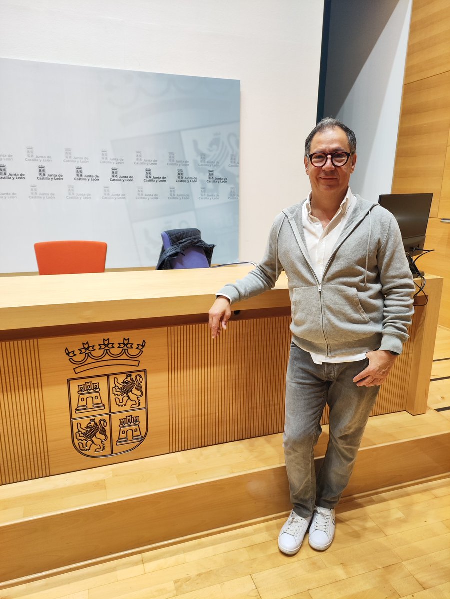 Fundacion_UVa's tweet photo. El Proyecto #INNHOSPITAL @poctep de la Gerencia de Salud @jcyl ha tenido como ponentes a Jose Luis Velasco y Susana Núñez de #Innovación #Funge en el "Seminario sobre Capacitación en Innovación Sanitaria: gestión de la propiedad industrial e intelectual. Patentes." https://t.co/vqgcgR0RpV