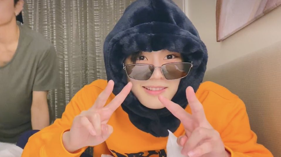 he's cool and cutee #jungwon