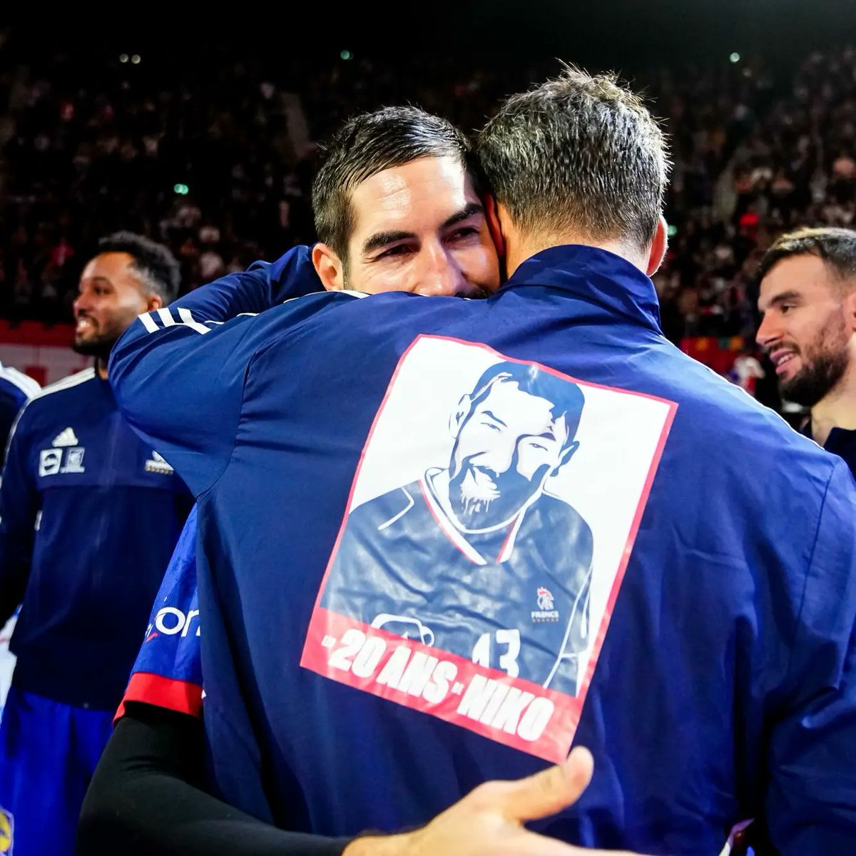 Prefon_Asso's tweet photo. 🔥 20 ans que @NKARABATIC porte les couleurs de l'Equipe de France !🇲🇫
Un grand MERCI Niko pour ces 2 décennies d'engagement et de détermination au service du collectif !🙏
Et ce n'est pas terminé !
#Prefonhand #handball #engagement #BleueEtFier https://t.co/qzLuN4MkFy