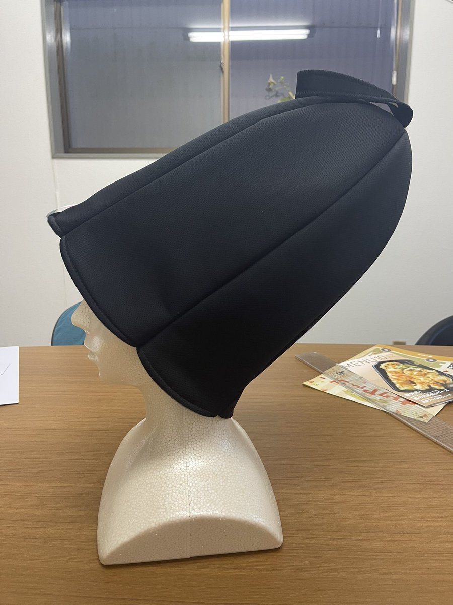 0xvlsauna's tweet photo. 実は、、メーカーさんにベリーロングサウナハットを作れるかご相談したところ、こんな感じで作れるみたいです〜🤭♨️！ https://t.co/lj15ge4jG3