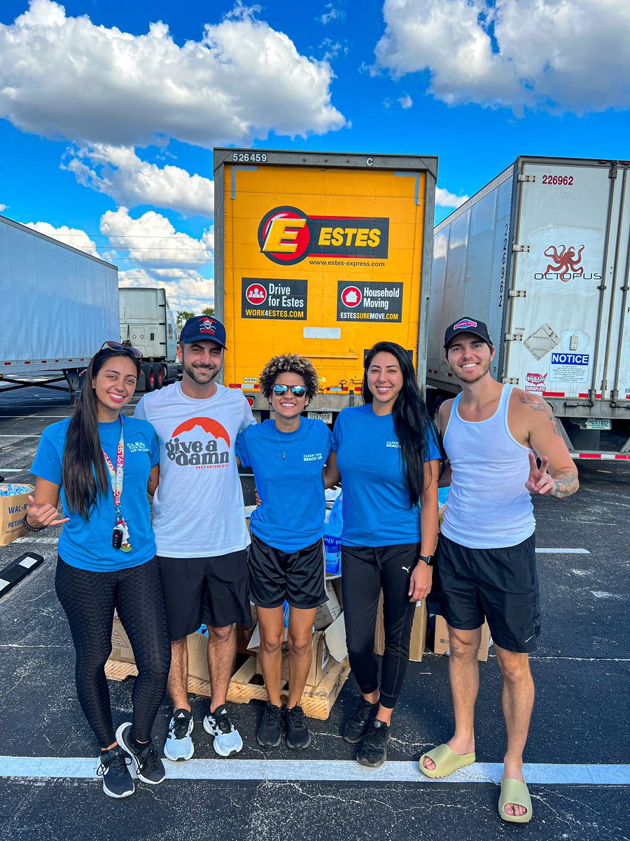 Cleanthisb_up's tweet photo. Second supply drop off at #FortMyers #HurricanIan relief with the Clean This Beach Up Team! FEMA and Ocean Church 💙 https://t.co/x8Ib5A69Ak