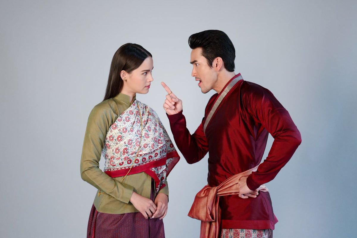 Bunterngonline's tweet photo. “ณเดชน์-ญาญ่า-นิว” ชวนทัพนักแสดง เล่าความลับที่ทุกคนก็อยากรู้? 
เบื้องหลังกว่าจะเป็น ลายกินรี”  
เพิ่มเติม➡️ https://t.co/tKfHD5UI6X…
#ลายกินรีSPecial 17-18 ตค นี้ 16.30น.
#ลายกินรี
#ณเดชน์คูกิมิยะ #ณเดชน์ #nadech
#ญาญ่าอุรัสยา #อุรัสยา #urassayas 

#ดูทีวีกด33
#ดูมือถือกด3plus https://t.co/durCGXgfHc