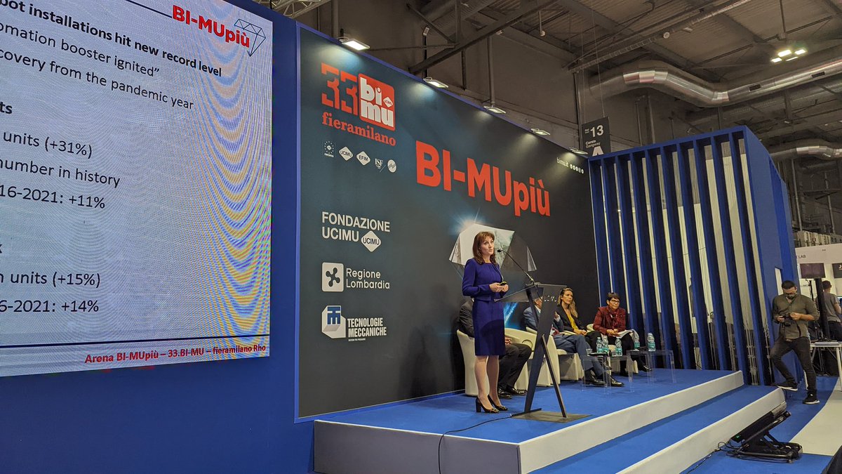 e_pagliarini's tweet photo. Anche a livello globale, secondo la International Federation of Robotics, il numero di robots industriali installato nel 2021 è cresciuto a doppia cifra toccando quota 531 mila nuove installazioni #bimu https://t.co/4zwRi8gvAG