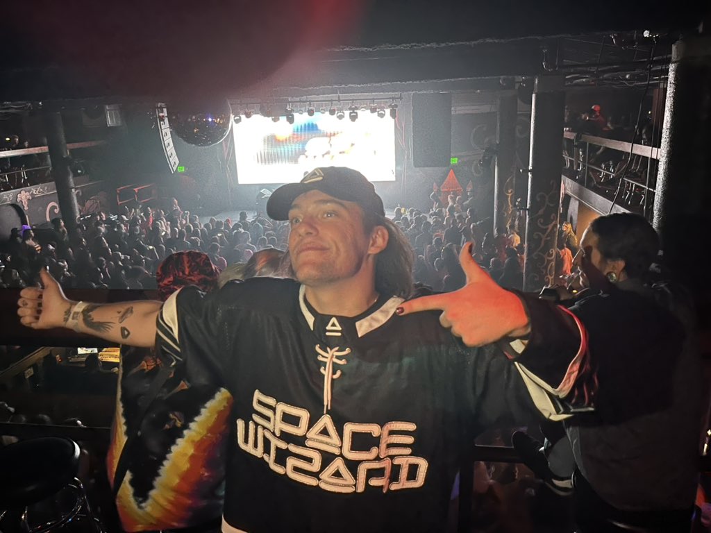 KaptainZooty's tweet photo. Since I literally love this man beyond belief and cannot express my gratitude for him, I’m doing a massive @space__wizard thread. Imma post all the videos and pics I have of this man’s art, and if you have any yourself please add them! I need that serotonin boost!!! https://t.co/ubOeeRN6ka