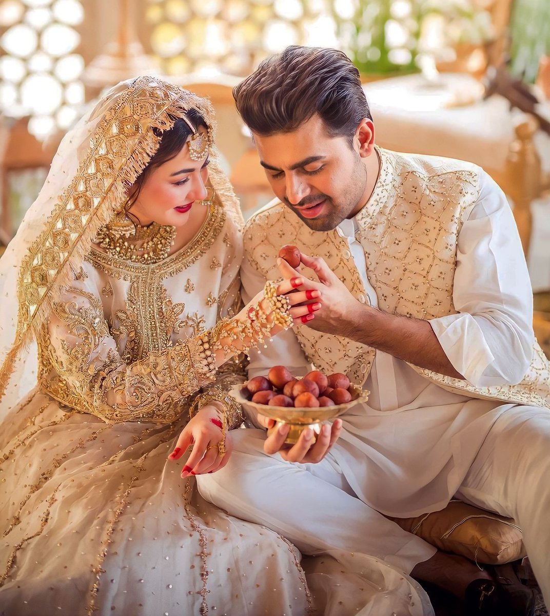 farhanadmire's tweet photo. Aesaa "Banda" Done Karvado🤧🙈🥹
#Farhania #FarhanSaeed https://t.co/QT7YsRoZb4