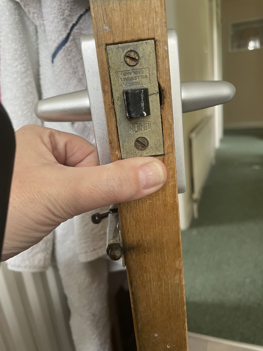 Divatheologica's tweet photo. Me at the local hardware asking for door hasps and being met with wonky looks. English folk what is this jigger called?! Got one and asked them what they were called and now they are calling them hasps too because they didn’t know the word. https://t.co/DVGzPSkrK6