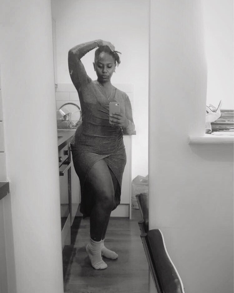 Thickavelli's tweet photo. Every day is #thighthursday where I’m from 😝🖤☺️#blackandwhite 
Love the skin youre in 

yaya  The real Queen 🖤😊😜 #explorepage #explore #explorer #exploremore #music #rap #hiphop #rnb #amapiano #melodies #symphony #follow #followforfollow #ff #fr #yolo #dirtythirties #hiphop https://t.co/iCKIMfR1qK