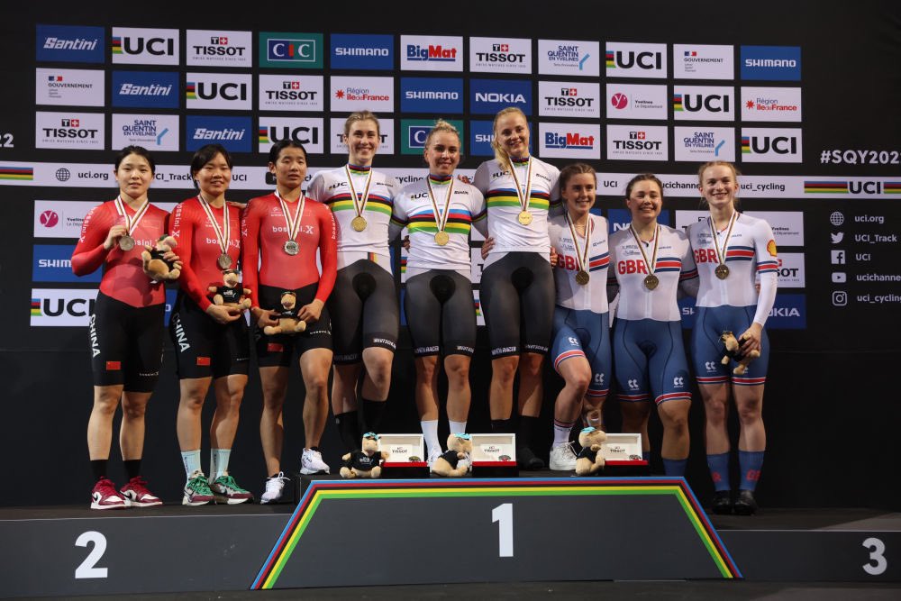 FocusChinaEN's tweet photo. China Team Won Silver Medal in Women's Team Speed Race of World Track Cycling Championships https://t.co/QdUzWLWV8Y