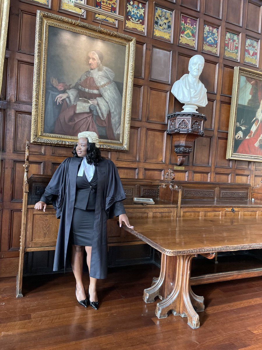 Abynaa_Serwaa's tweet image. Officially Barrister Serwaa.

Barrister of England and Wales🇬🇧
