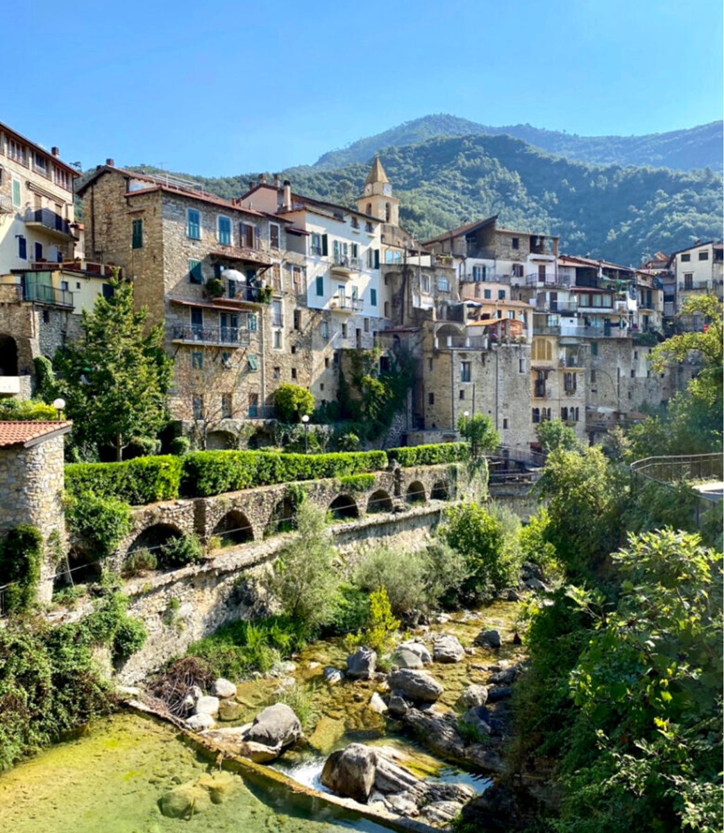 ParcoAlpiLiguri's tweet photo. In questa domenica di #ottobre due appuntamenti interessanti nel Parco delle Alpi Liguri:
📸 #Visita guidata alla scoperta del borgo di Rocchetta Nervina, in Alta Val Nervia
🚴 #Monesi in #ebike: #tour guidato con le E-bike lungo la #ViadelSale.
📌 Info: https://t.co/31MtK9UqNS https://t.co/jpGNmhvhfw