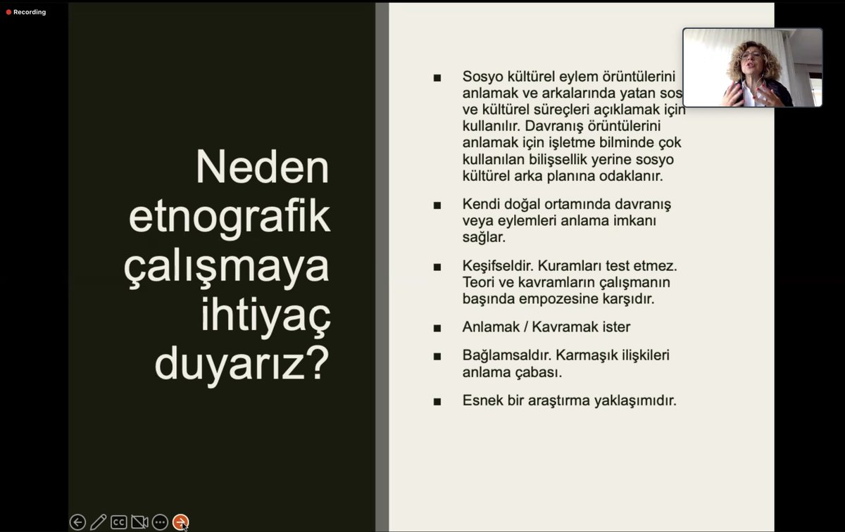 "Sadece örüntüleri bulup yazmak etnografinin tek çıktısı değil. Bir de anlamak (understanding) önemli." İkinci oturumda ODTÜ'den Doç. Dr. Eminegül Karababa'dan etnografik yaklaşımı dinliyoruz. #nitelcalistay2022
