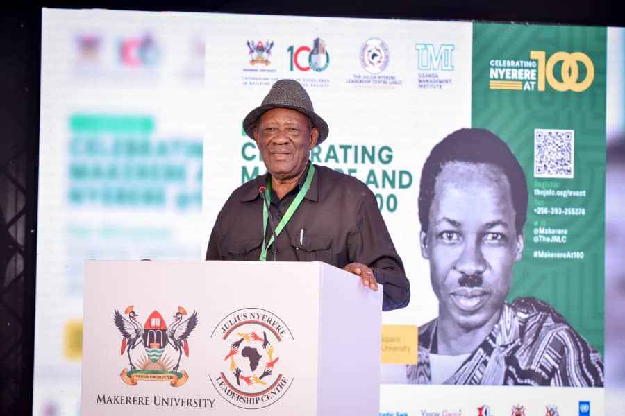 Makerere's tweet photo. Mzee Joseph Butiku: " Exactly, 23 years ago today, Mwalimu Julius Nyerere left this earth. I am glad that Makerere and @TheJNLC has honored the life of a great pan Africanist today at the #NyerereAt100 symposium. " https://t.co/qLdmAM1MrB