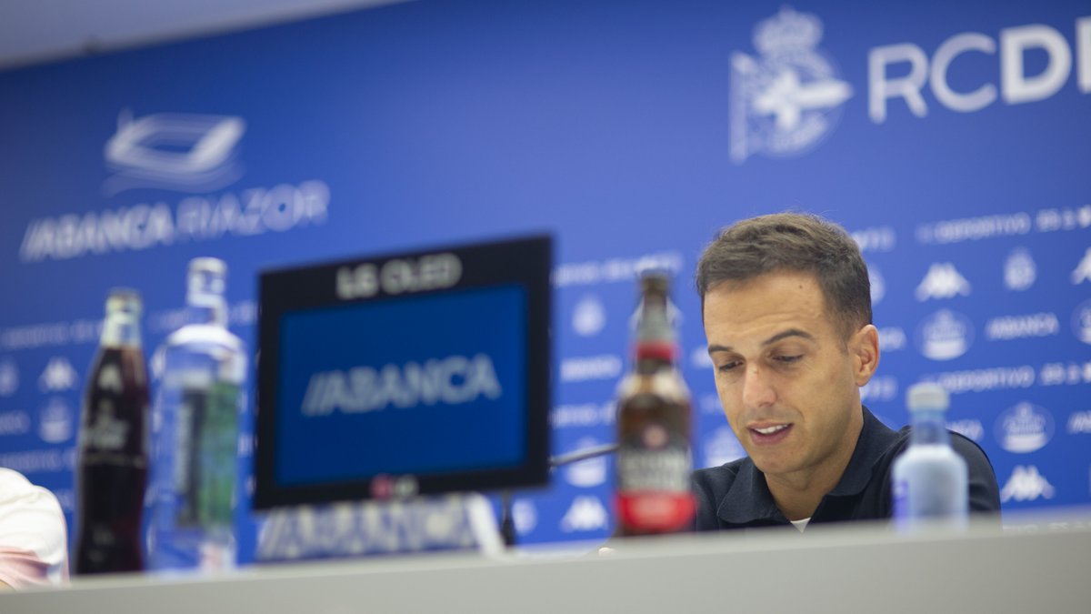 RCDeportivo's tweet photo. #OSNOSOS | 📺 Esta é a mensaxe de despedida de Borja Jiménez https://t.co/dMaZM2k2Pf Grazas a ti, por todo, do primeiro ao último minuto. Sempre serás un d #osnosos. Moita sorte, mister! https://t.co/NrQwomY7KY