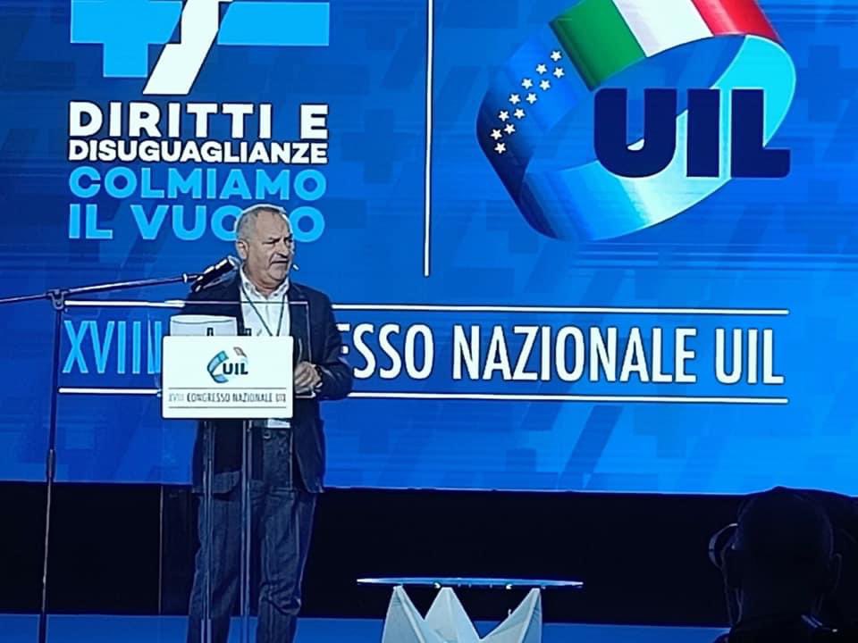 uilcesena's tweet photo. 🔵 Intervento del Segretario generale @UilER_BO , Giuliano Zignani, al XVIII congresso @UILofficial . 🔵 #piudirittimenodisuguaglianze #uil https://t.co/iptfFGvTAq