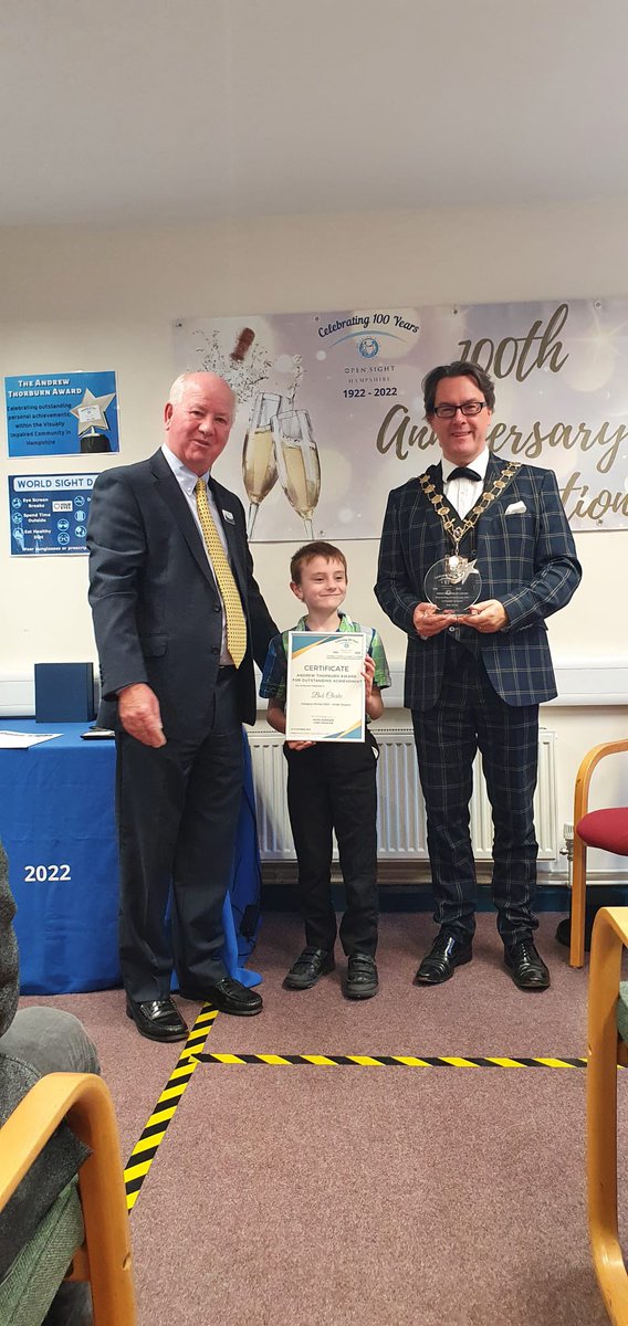 Open_Sight's tweet photo. We are delighted to announce that 8 year old Bob from #Basingstoke was our overall #Winner of The Andrew Thorburn Award 2022 for his outstanding achievements, well done Bob! 🥇 🏆 👏🏻 #WorldSightDay #OpenSightCentenary @eastleighmayor #OpticNerveAtrophy @dailyecho #WSD2022 https://t.co/br6sG0tKYY