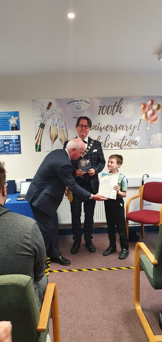 Open_Sight's tweet photo. We are delighted to announce that 8 year old Bob from #Basingstoke was our overall #Winner of The Andrew Thorburn Award 2022 for his outstanding achievements, well done Bob! 🥇 🏆 👏🏻 #WorldSightDay #OpenSightCentenary @eastleighmayor #OpticNerveAtrophy @dailyecho #WSD2022 https://t.co/br6sG0tKYY
