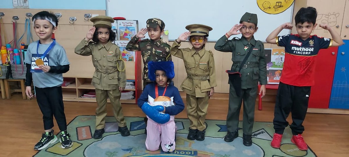 Hemab20's tweet photo. Fancy Dress competition not only blends learning with fun but also helps in developing confidence &amp; gain knowledge . Ss of PrepD performed beautifully today in the competition and imbibed inspiring qualities of famous personalities .@ashokkp @y_sanjay @ShandilyaPooja https://t.co/KXx6iqL284