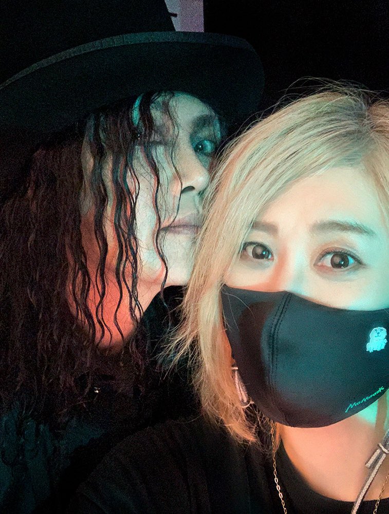 Robinjskim's tweet photo. sns 를 너무 너무 못해서 올려보는
지킬앤하이드 2021 스튜디오 포스터 촬영날
셀카의 추억📸
오빠같은 내동생 우리 류하이드와 함께❤️
#지킬앤하이드 #PhotobyRobinkim
#우리정한 #건승정한 #스윗정한 https://t.co/qijzjIjq7X
