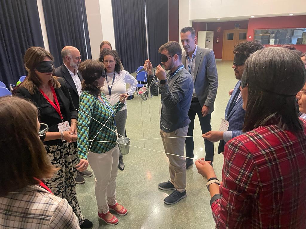 En un hora, a las 16,30, estamos en el Congreso #Preveras de Ergonomía y Psicosociología, compartiendo los casos de reales de mejora del #bienestar mediante una transformación y cambio de cultura: <a href="/NovoNordiskES/">Novo Nordisk España</a>, <a href="/roche_es/">Roche España</a> y <a href="/MADRID/">Ayuntamiento Madrid</a>.
Ayer disfrutamos con un taller práctico.