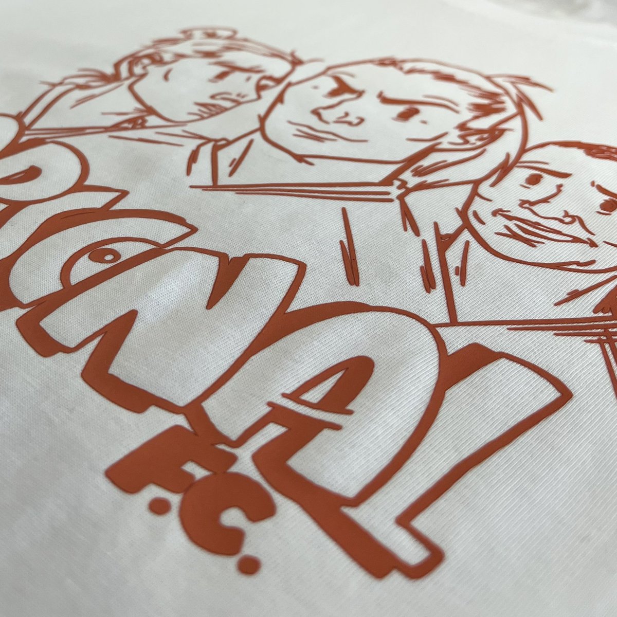 wearefoudys's tweet photo. We use embellishments for all our foudys tees which really gives them that 3D feeling 😎 

Check out our very own collection here: https://t.co/bMtZf0zxiG https://t.co/1iZj05BB57
