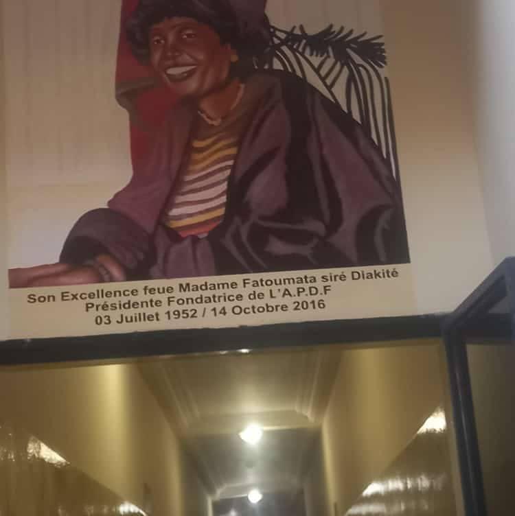 AfledM's tweet photo. Hommage à Fatoumata Sire Diakite pour les nombreux combats qu’elle a mené pour l’autonomisation des #femmes #filles. Son ONG #APDF continue à travers ces centres d’accueil à soutenir les survivantes. @sire_junior courage. La lutte continue @Poulodebo #Mali https://t.co/9hILoXlVXk