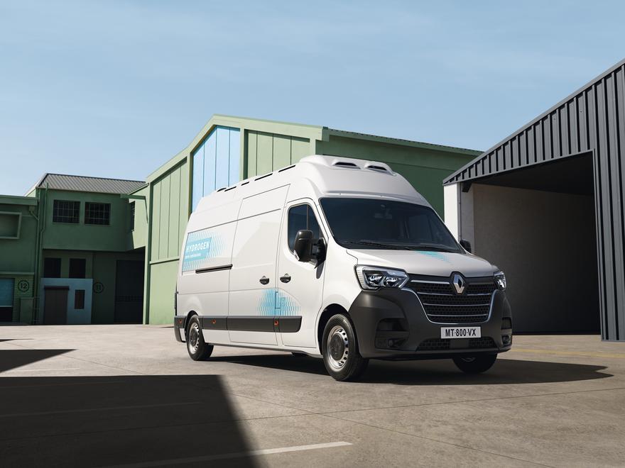 _ArriveAlive's tweet photo. HYVIA unveils the production version of Master Van H2-TECH going on the road, made in France  https://t.co/MQgxw6WgrF

#ArriveAlive #HYVIA #MasterVan @renaultgroup https://t.co/c15UHEOrDo
