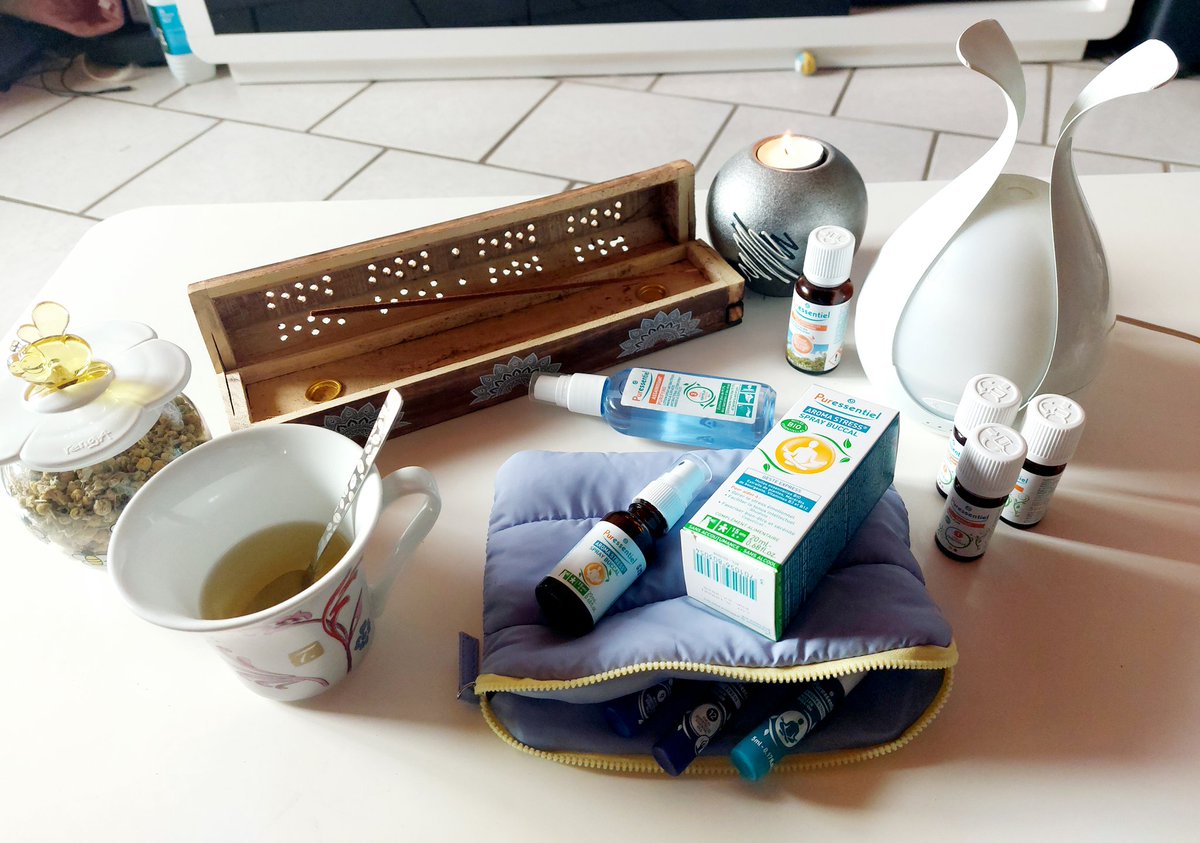 laurapascal25's tweet photo. @Puressentiel
#AdieuAuStress #PurVibes #NaturellementSansStress 
#Roller #Gummies #Spraybuccal #antistress https://t.co/0e3w2iAoy3