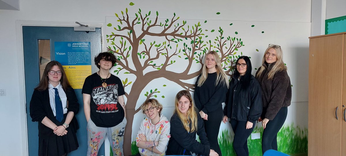 JohnstoneHighSc's tweet photo. Thank you to the Mental Health Mentors and Mrs McAlinden who painted two murals for our ‘Mindfulness Mondays’ club. Amazing artwork! @MissashmoleP and the mentors will be starting the club on the 7th November! https://t.co/rvHyIYbjdz