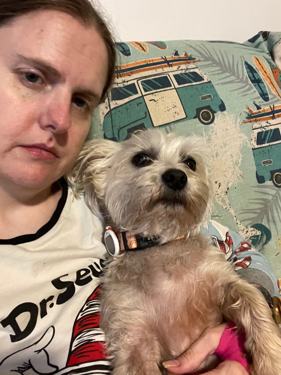 jodadi_o's tweet image. Big long exciting fun and exhausting day…now in my pjs and snuggling my baby boy (I think he missed me 😂❤️)

Early to bed to do it all again tomorrow for #copycon2022