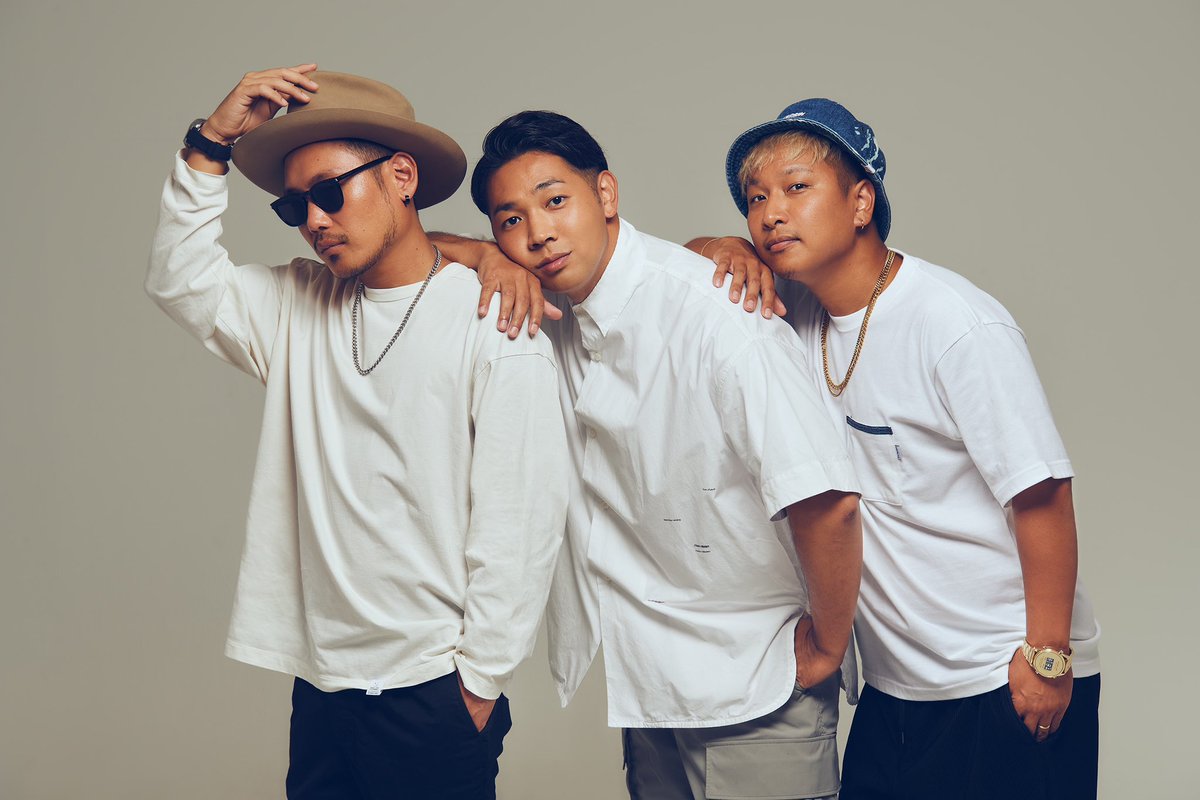 calmerajp's tweet photo. 💫いよいよツアースタート！
『Calmeraのロックンロール・キャバレー』

【大阪公演】
10月21日(金) 開場18:00 / 開演19:00 ＠大阪ユニバース Special guest / #ベリーグッドマン

ローチケ
https://t.co/L1IRExmCtc
ぴあ
https://t.co/wYoFjyk0EG
e+
https://t.co/P7s77hxdkB

#カルメラ
#Calmera https://t.co/XclBlsMCtr