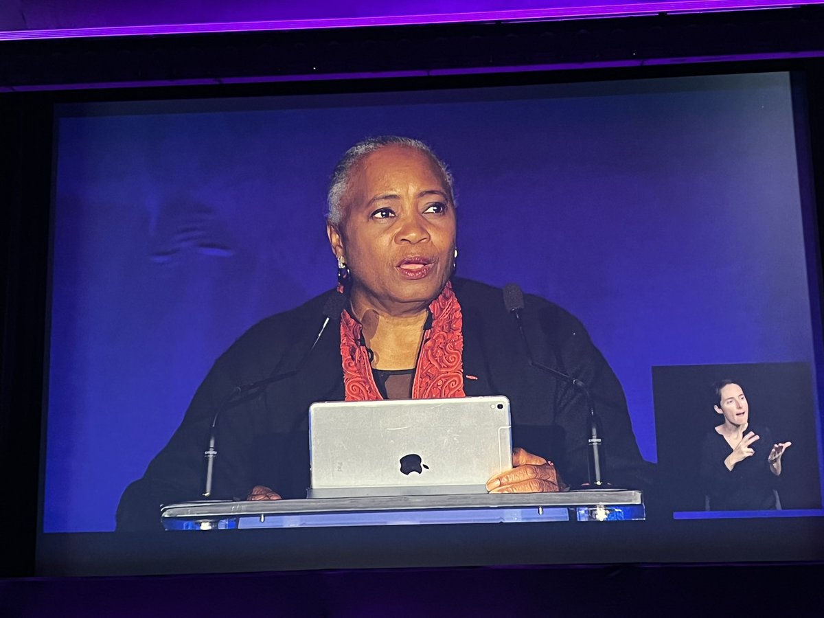Dies Academicus <a href="/unige_int/">UNIGE International</a> Barbara Hendricks : « Les #savoirs étaient la clé qui allaient ouvrir les portes de mon avenir. Sans eux, je ne serais pas la personne que je suis devenue » #vision d’un #futur meilleur