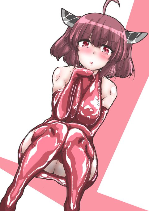 #きりたんキラキラ金曜日 
今日のギラギラテカリピッチリボディコンです 