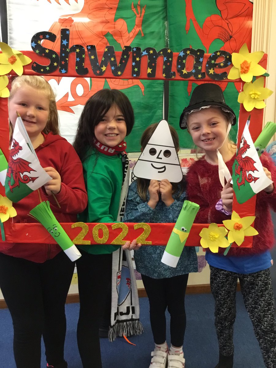 CrynalltPrimary's tweet photo. Shwmae Su’mae #cryp2 #cryp3 #crypLanguage#CrypEthicalInformed https://t.co/KIqvqP6tHj